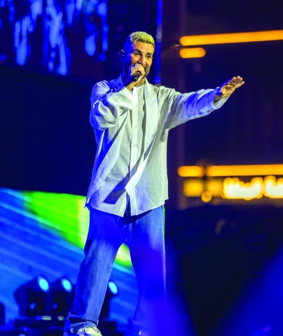 الامارات | أحمد سعد يشعل مسرح حفلات «دبي للتسوق».. ويغني «إيه اليوم الحلو ده»