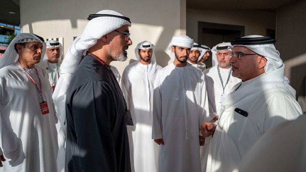 خالد بن محمد بن زايد وحمدان بن محمد بن راشد والشيوخ يشهدون الجولة الختامية لبطولة العالم للفورمولا 1
