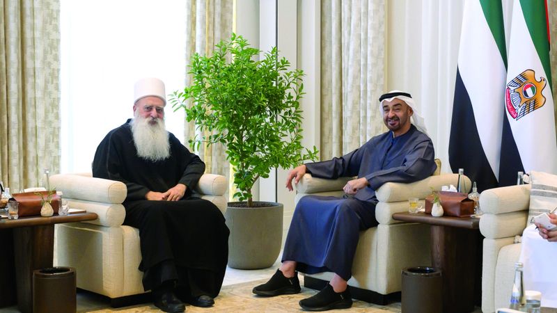 الامارات | رئيس الدولة يستقبل الزعيم الروحي للطائفة الدرزية