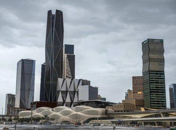 معاليك.. إنه ليس من مالك ولا من مال أبيك!