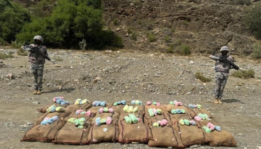 تبوك.. إحباط تهريب 49 ألف قرص من مادة الإمفيتامين المخدر