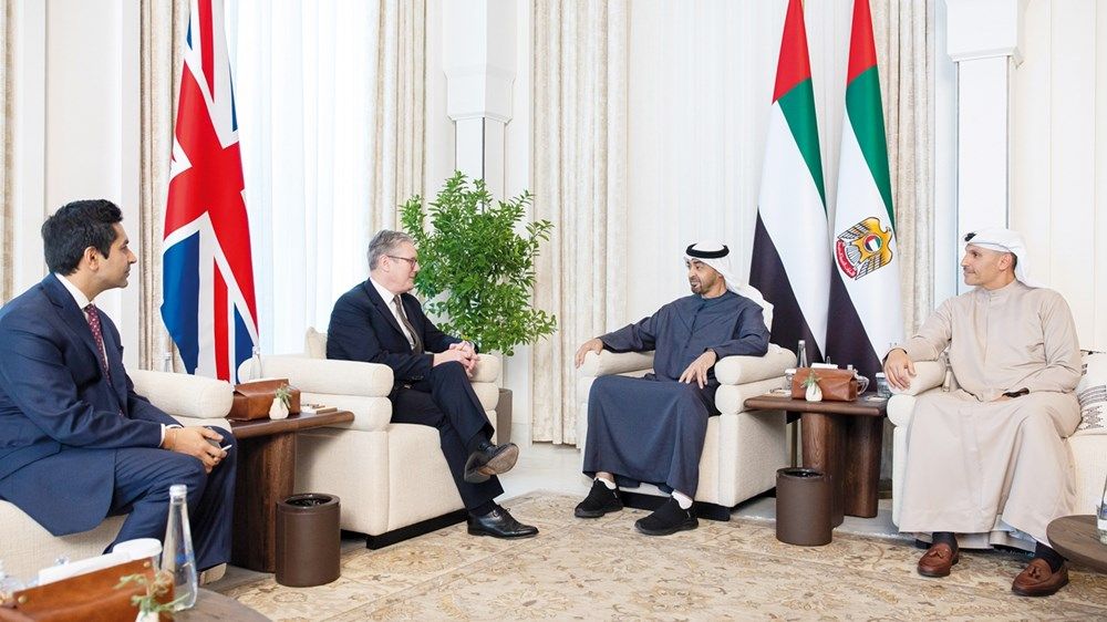 رئيس الدولة ورئيس وزراء بريطانيا: احتواء أزمات المنطقة بالحوار والحلول الدبلوماسية