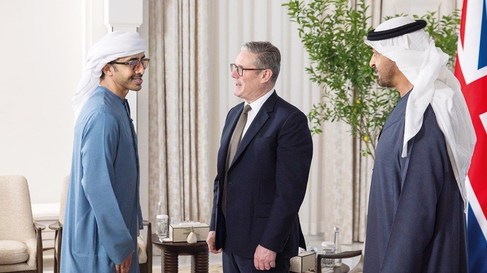 رئيس الدولة ورئيس وزراء بريطانيا: احتواء أزمات المنطقة بالحوار والحلول الدبلوماسية
