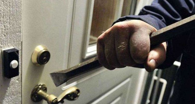 الامارات | ياباني هوايته اقتحام المنازل ... لإزالة التوتر