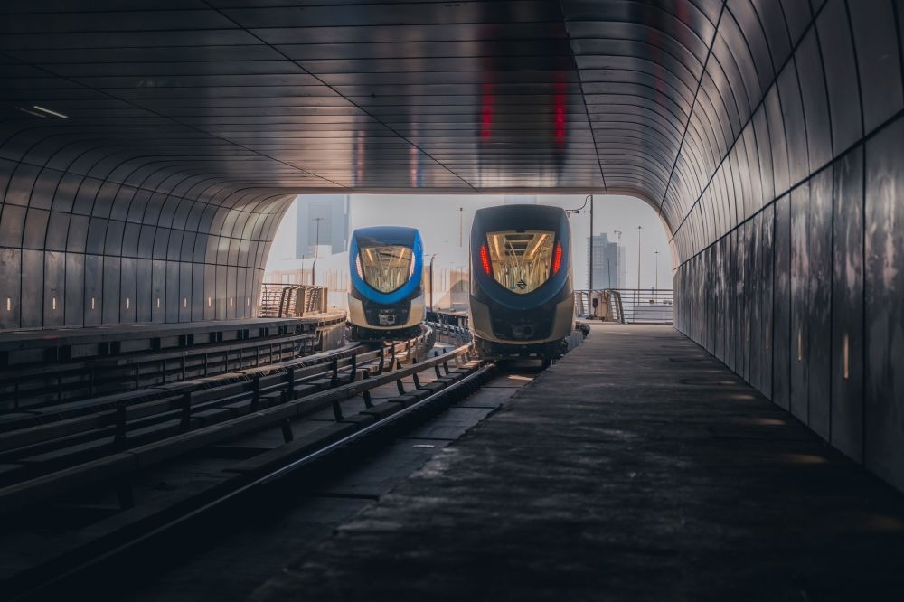 بدء تشغيل محطتين جديدتين على المسار الأزرق بمترو الرياض اليوم