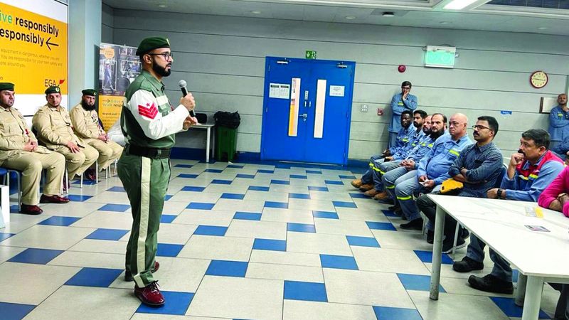 الامارات | «شرطة دبي» تعزز وعي العمال بحقوقهم وواجباتهم