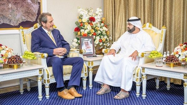 محمد الشرقي يستعرض مع إيرول ماسك عدداً من المشاريع التطويرية