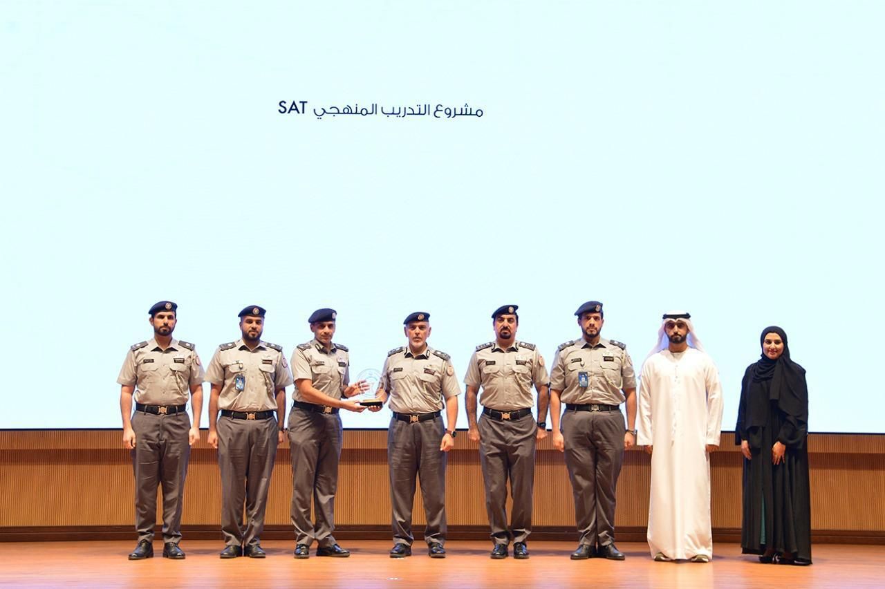 الامارات | مدير عام شرطة أبوظبي: التميز يعزز الأداء المؤسسي