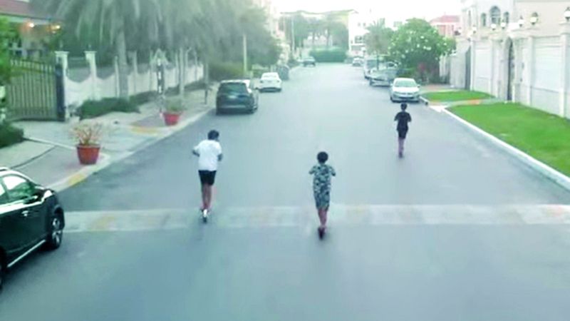 الامارات | سكان يشكون سلوكيات متهورة لمستخدمي الـ «سكوتر» في «الفرجان»