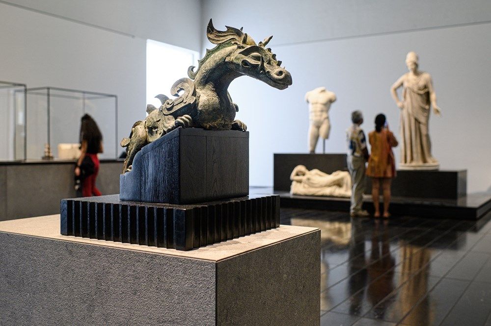 اللوفر أبوظبي احتفاء بالتاريخ والإنسانية جمعاء عبر العصور