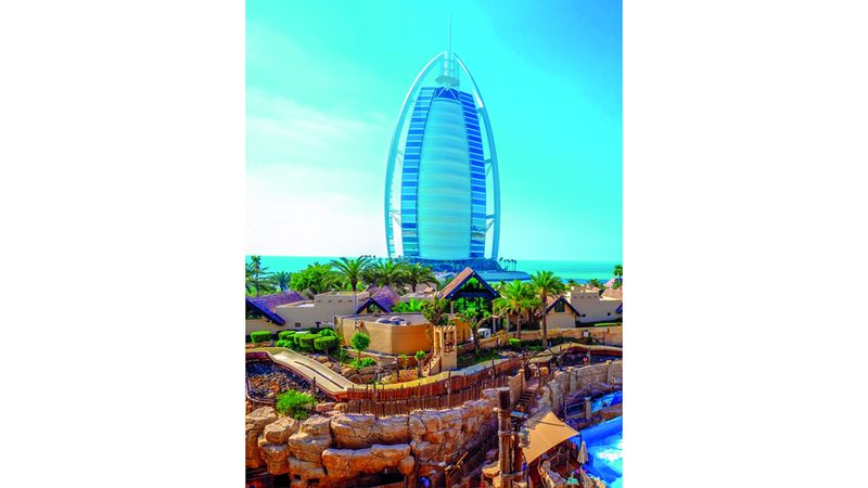 الامارات | «ذا جرين بلانيت دبي» و«وايلد وادي» تكتسيان بأجواء احتفالية