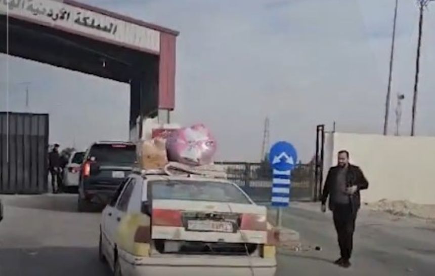 صور وأرقام.. كيف بدت مشاهد عودة اللاجئين السوريين إلى وطنهم الأم؟