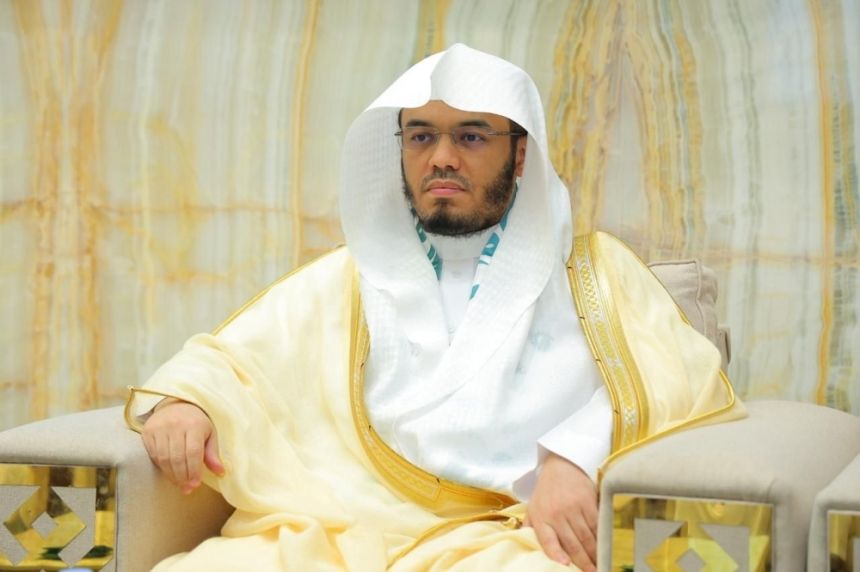 "السديس" يكلف الدوسري بالإشراف على لتوعية الفكرية بالمسجد الحرام