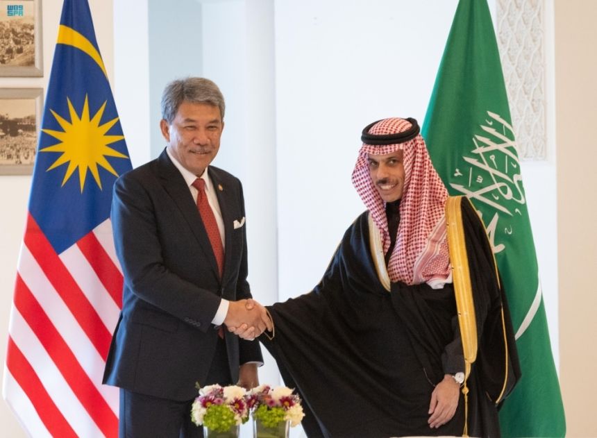 تعاون بمختلف المجالات.. تفاصيل اجتماع مجلس التنسيق السعودي - الماليزي