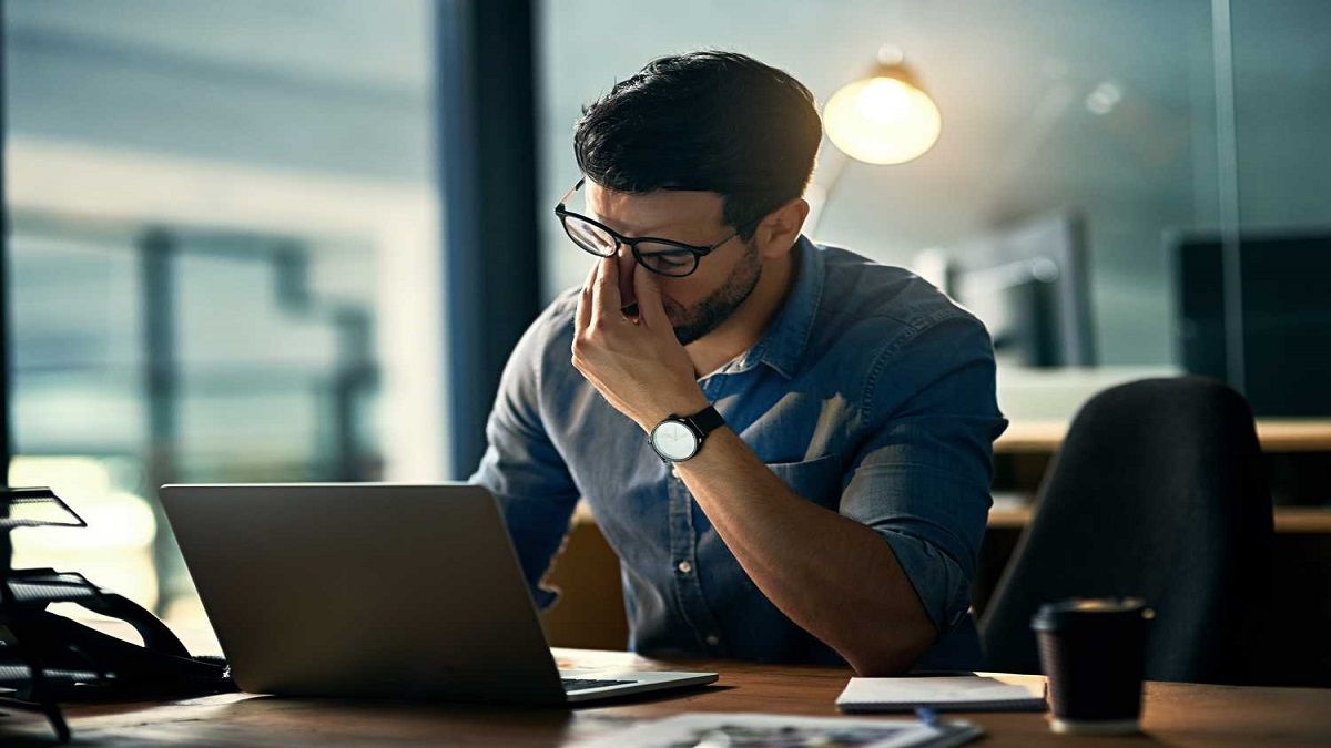 الامارات | شركة تستفسر إن كان الموظفين متوترين بسبب العمل.. والمفاجأة طرد من أجاب بنعم
