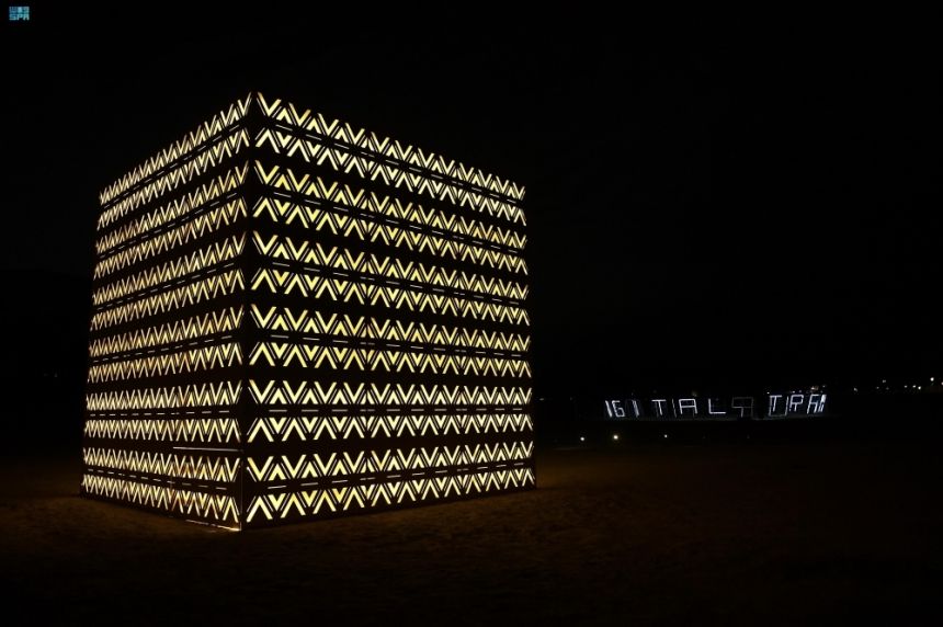 جلسة حوارية: "نور الرياض" حوّل العاصمة إلى مركز عالمي للفنون