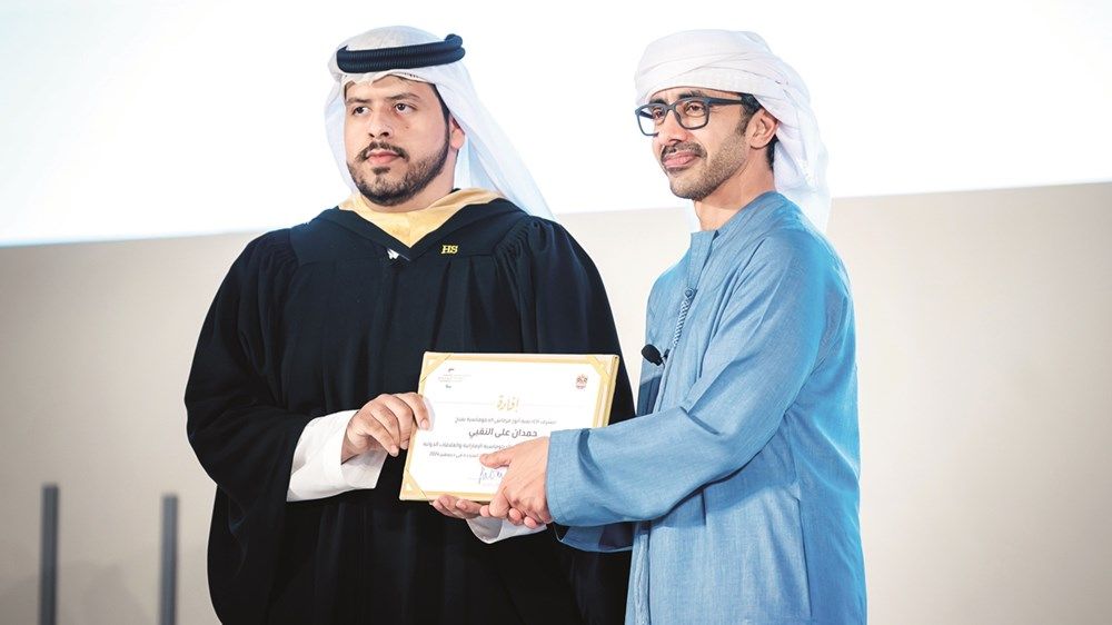 عبدالله بن زايد: العمل من أجل الوطن فخر للجميع