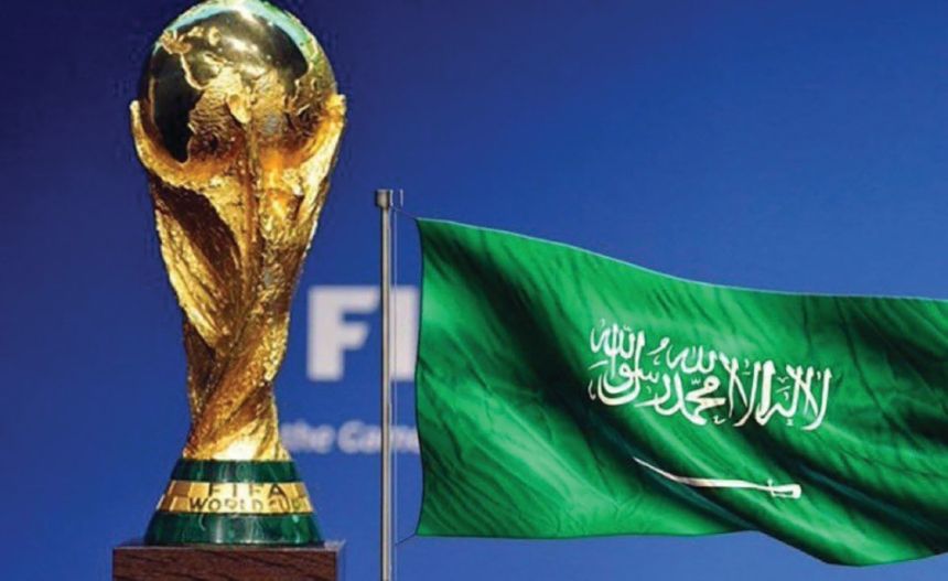 ولي العهد يرفع التهنئة لخادم الحرمين بمناسبة الفوز باستضافة كأس العالم 2034