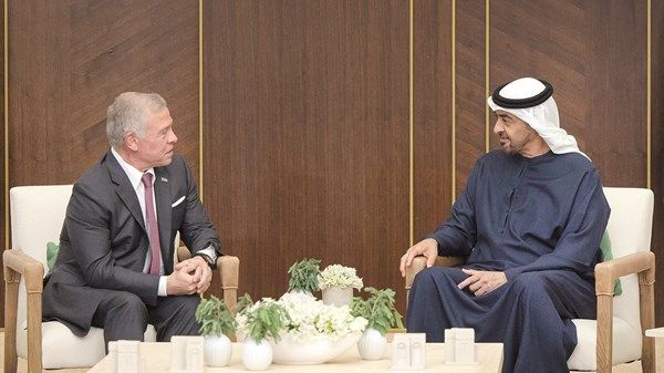 رئيس الدولة وملك الأردن: استقرار سوريا مصلحة استراتيجية عربية وإقليمية