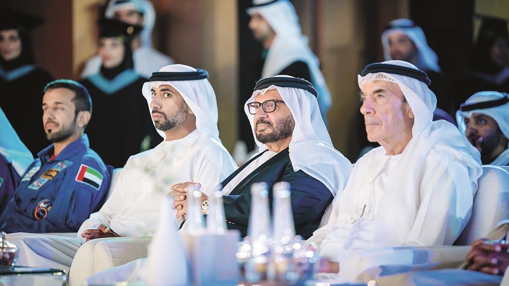 عبدالله بن زايد: العمل من أجل الوطن فخر للجميع