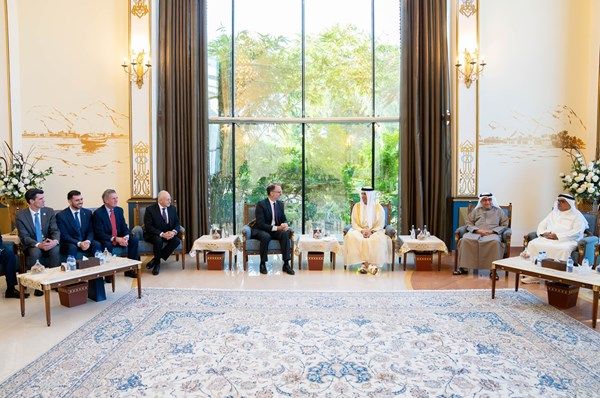 سعود بن صقر يستقبل قنصل الولايات المتحدة ووفداً أميركياً للأعمال