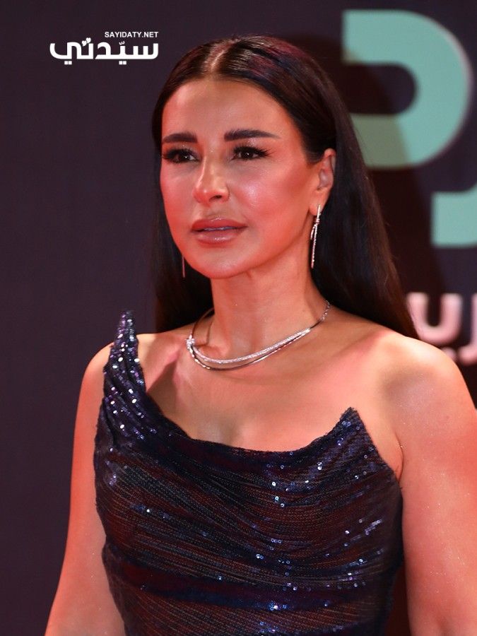 مكياج وتسريحات شعر النجمات في حفل جوائز بيلبورد للموسيقى العربية 2024