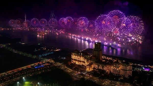 رأس الخيمة تستعد لإبهار العالم بعروض استثنائية خلال احتفالات ليلة رأس السنة