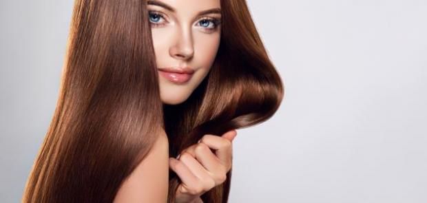 3 ماسكات طبيعية تقاوم القشرة والتساقط.. «كلمة السر الحناء»