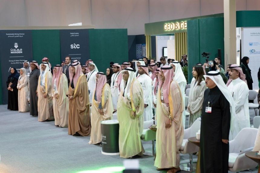 من 36 دولة.. 209 فائز بجائزة "الباحثين الشباب" في مؤتمر "COP16"