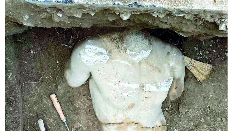 الامارات | اكتشاف كنوز أثرية خلال أعمال صيانة في أثينا