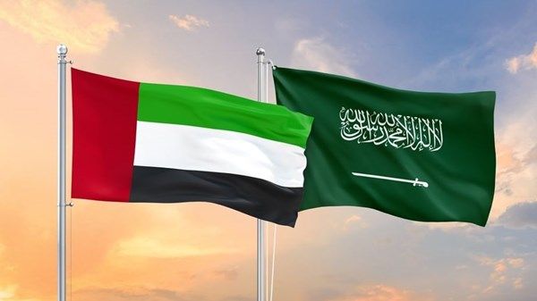 حكام الإمارات يهنئون خادم الحرمين وولي عهده بفوز المملكة باستضافة بطولة كأس العالم لكرة القدم 2034