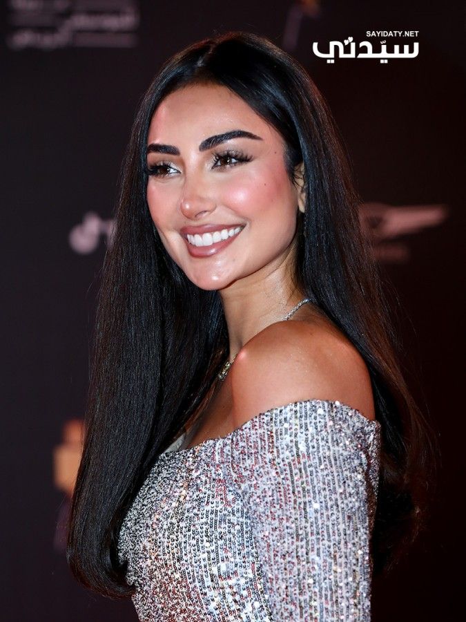 مكياج وتسريحات شعر النجمات في حفل جوائز بيلبورد للموسيقى العربية 2024