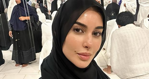 ياسمين صبري تشارك تجربتها في العمرة بكلمات مؤثرة