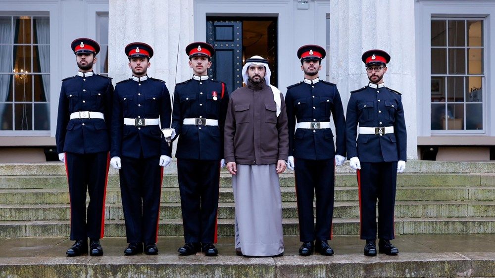 حمدان ومكتوم بن محمد يشهدان تخريج محمد بن راشد بن محمد بن راشد من "ساندهيرست"