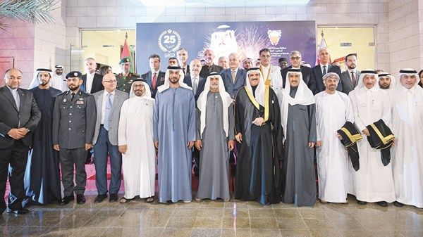 نهيان بن مبارك يحضر حفل سفارة البحرين بمناسبة العيد الوطني للمملكة