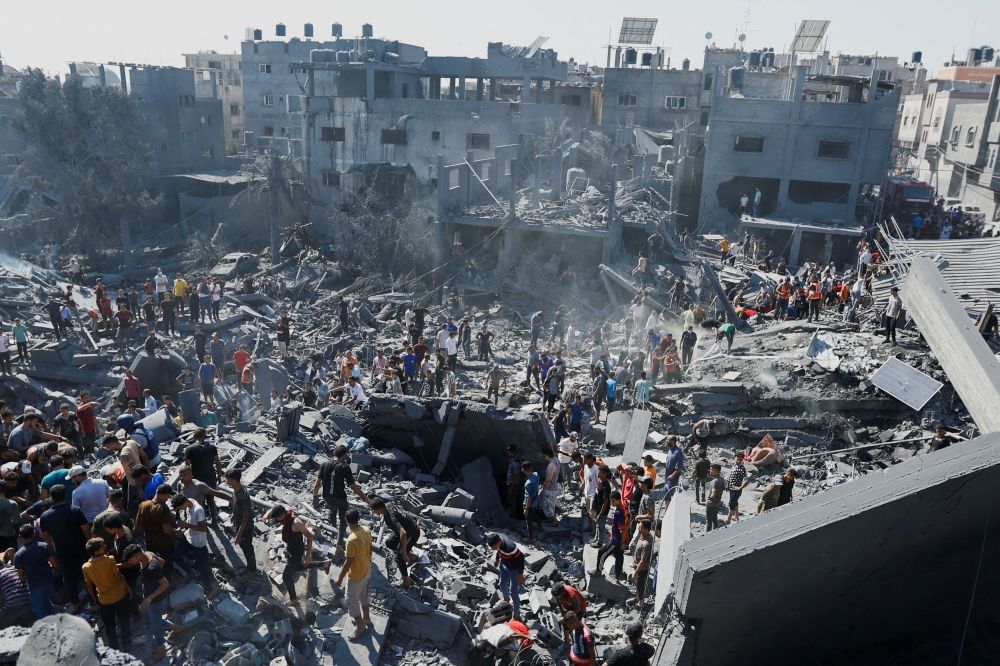 استشهاد ثلاثة فلسطينيين في قصف الاحتلال خيام النازحين جنوب غزة