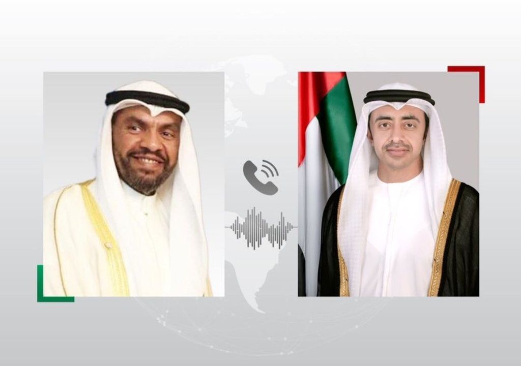 الامارات | عبدالله بن زايد ووزير خارجية الكويت يبحثان هاتفيا الأوضاع في سوريا