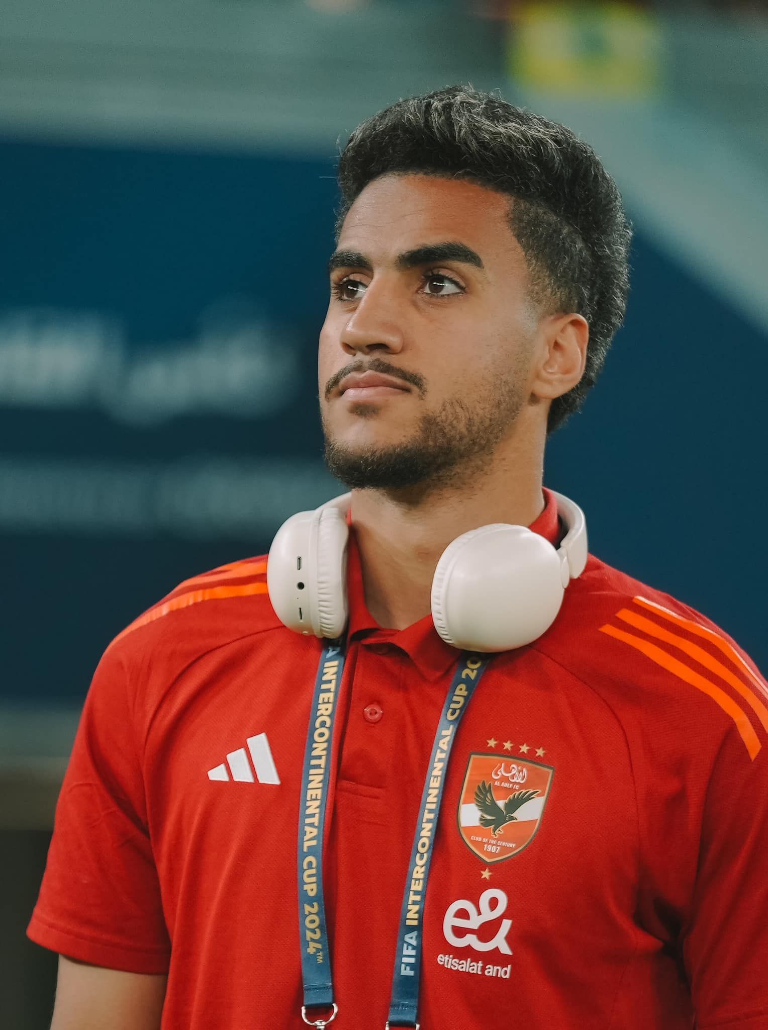 كولر ولاعبو الأهلي يعاينون ملعب 974 قبل مباراة باتشوكا.. صور