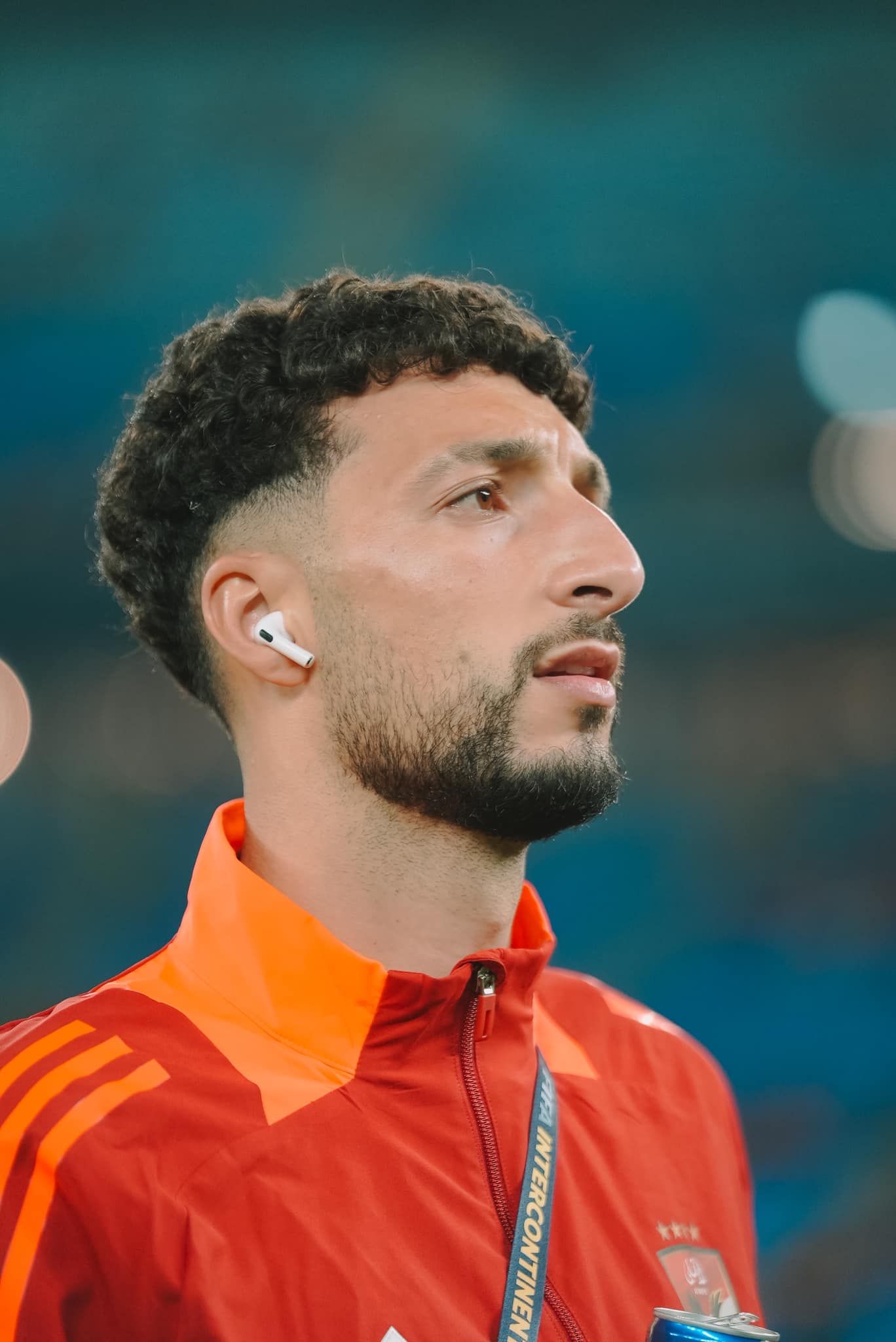 كولر ولاعبو الأهلي يعاينون ملعب 974 قبل مباراة باتشوكا.. صور