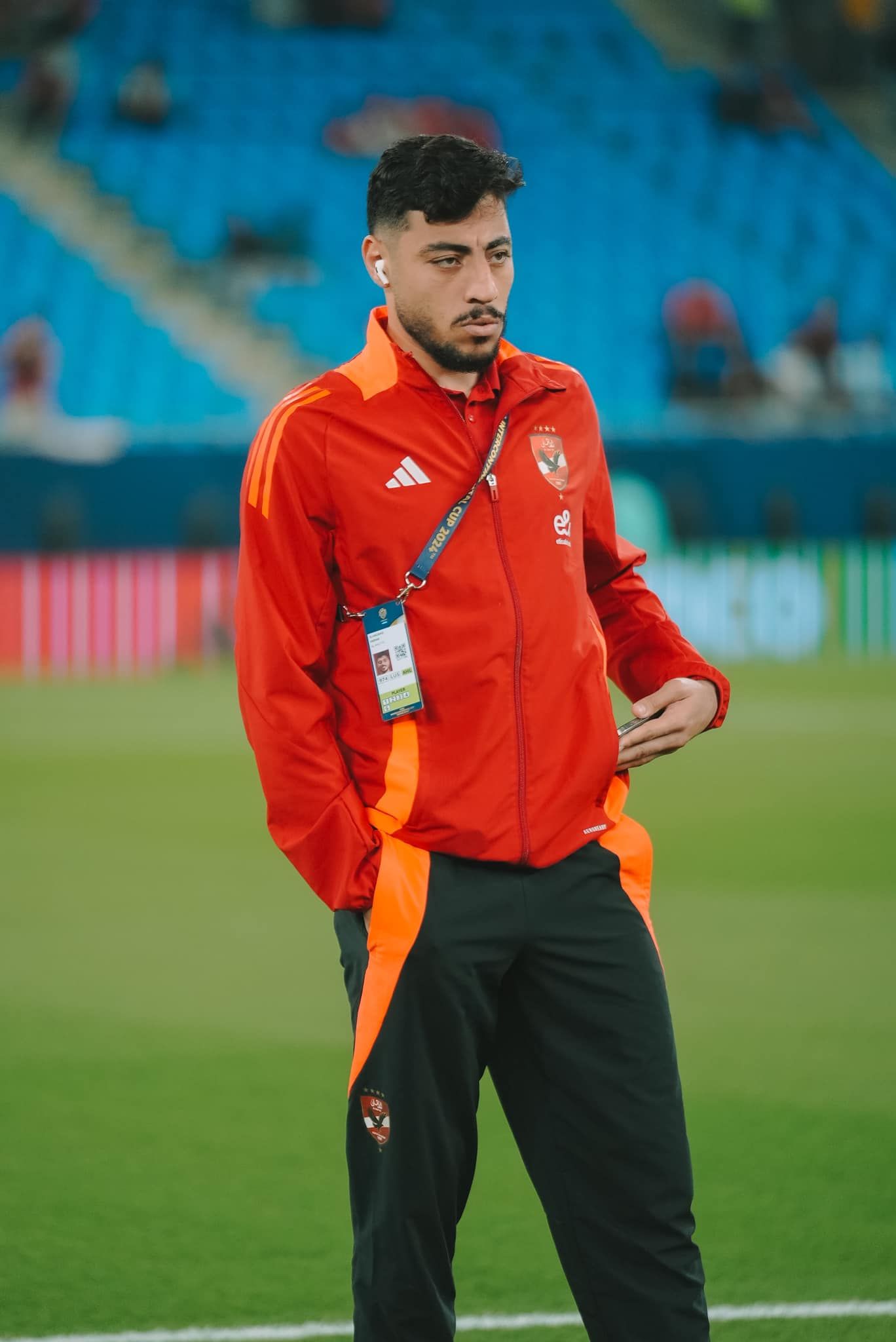كولر ولاعبو الأهلي يعاينون ملعب 974 قبل مباراة باتشوكا.. صور
