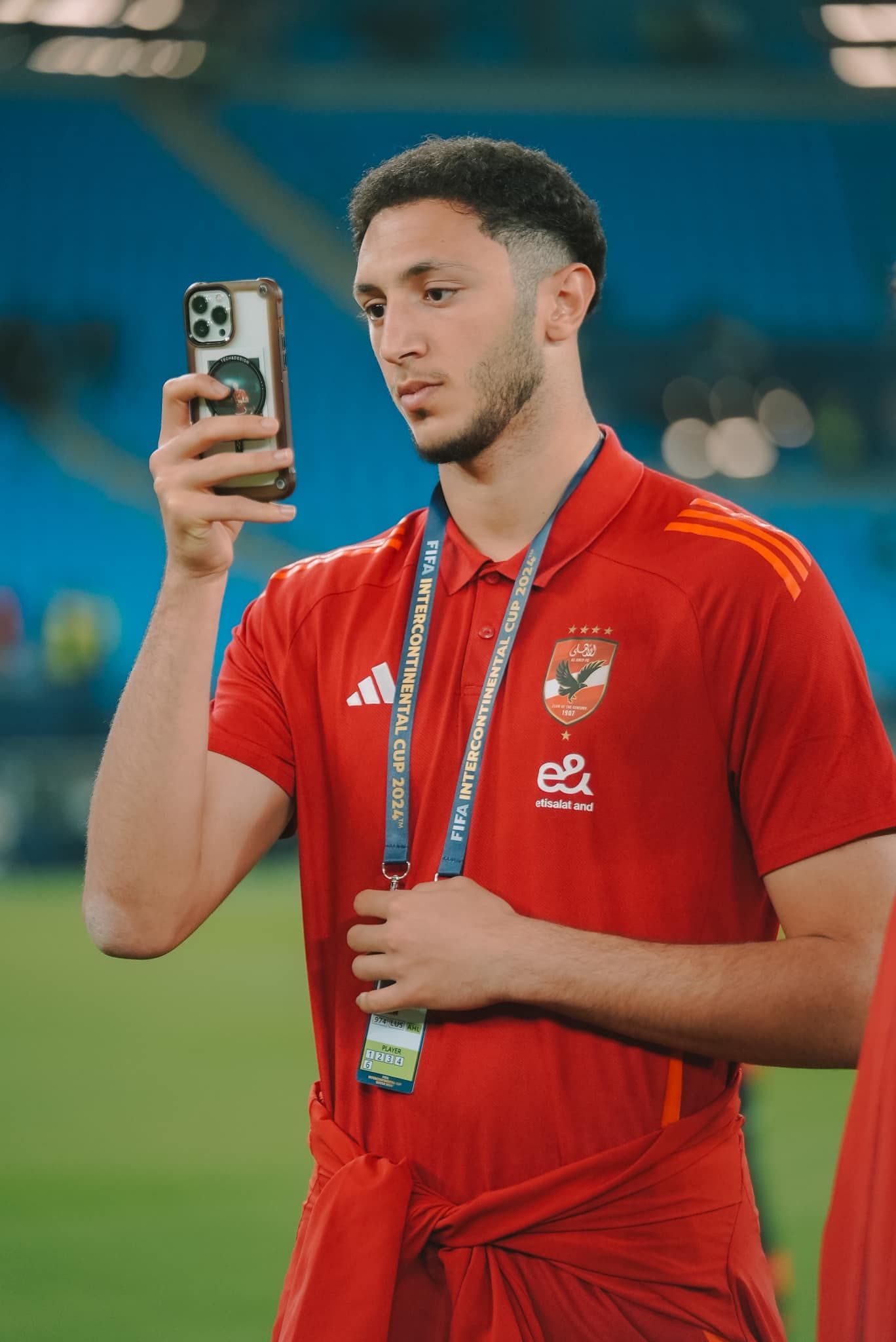 كولر ولاعبو الأهلي يعاينون ملعب 974 قبل مباراة باتشوكا.. صور