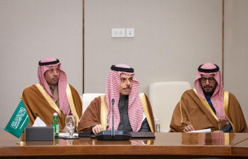 "لجنة الاتصال العربية": ندعم عملية انتقالية سلمية سياسية في سوريا