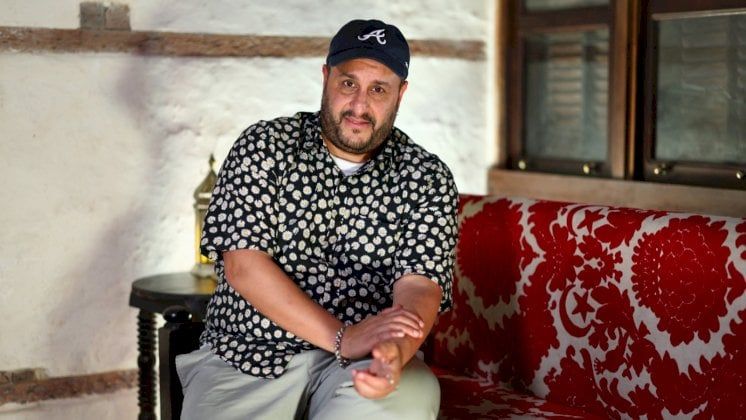 "إلى عالم مجهول"... رحلة اليأس والأمل من أثينا إلى برلين