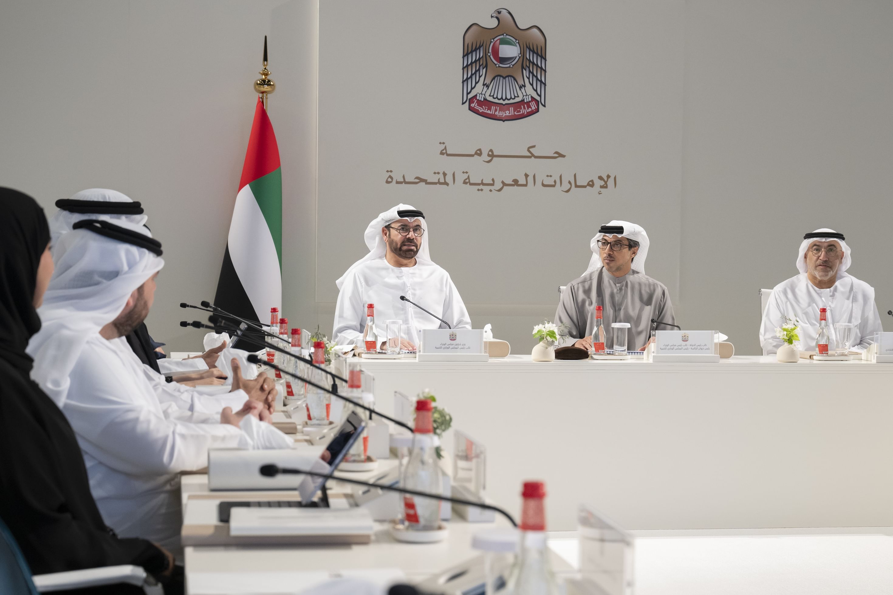 الامارات | "الوزاري للتنمية" برئاسة منصور بن زايد يستعرض تقارير ومشاريع حكومية