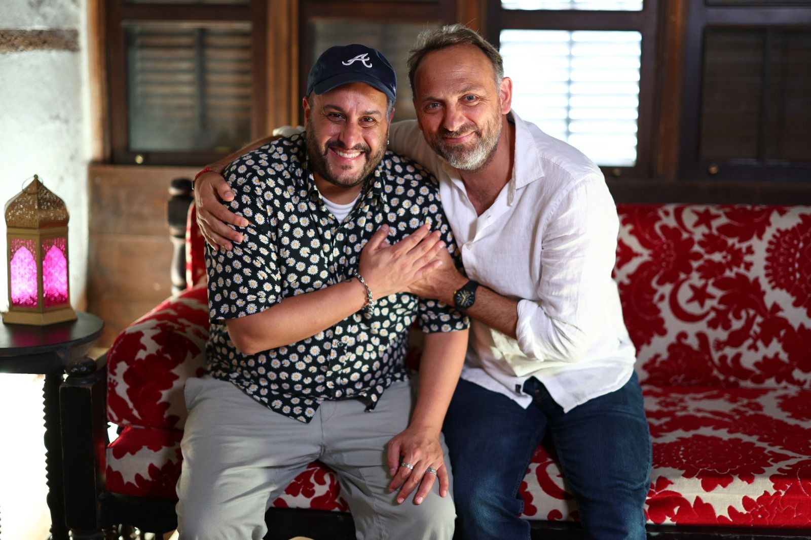 "إلى عالم مجهول"... رحلة اليأس والأمل من أثينا إلى برلين