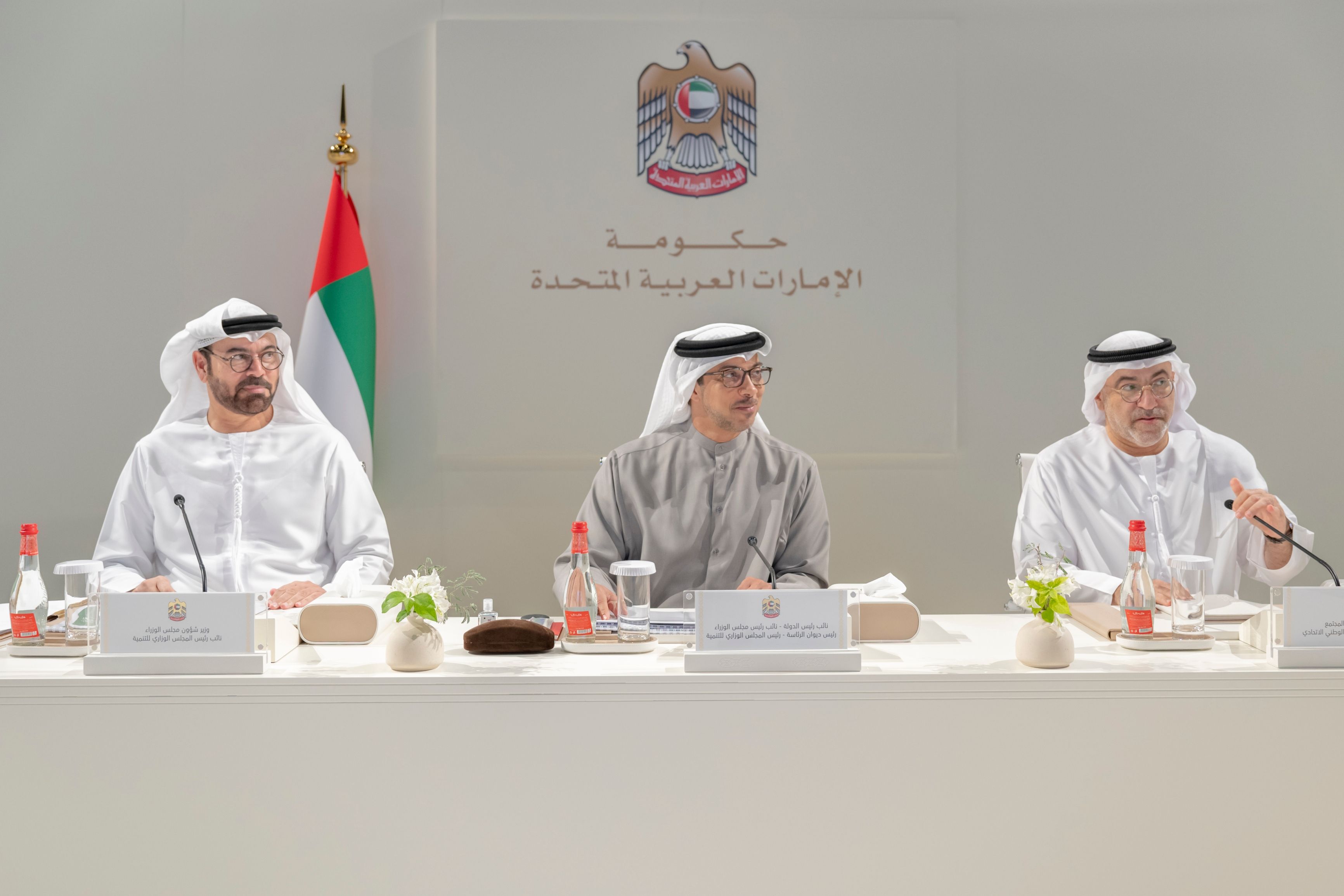 الامارات | "الوزاري للتنمية" برئاسة منصور بن زايد يستعرض تقارير ومشاريع حكومية