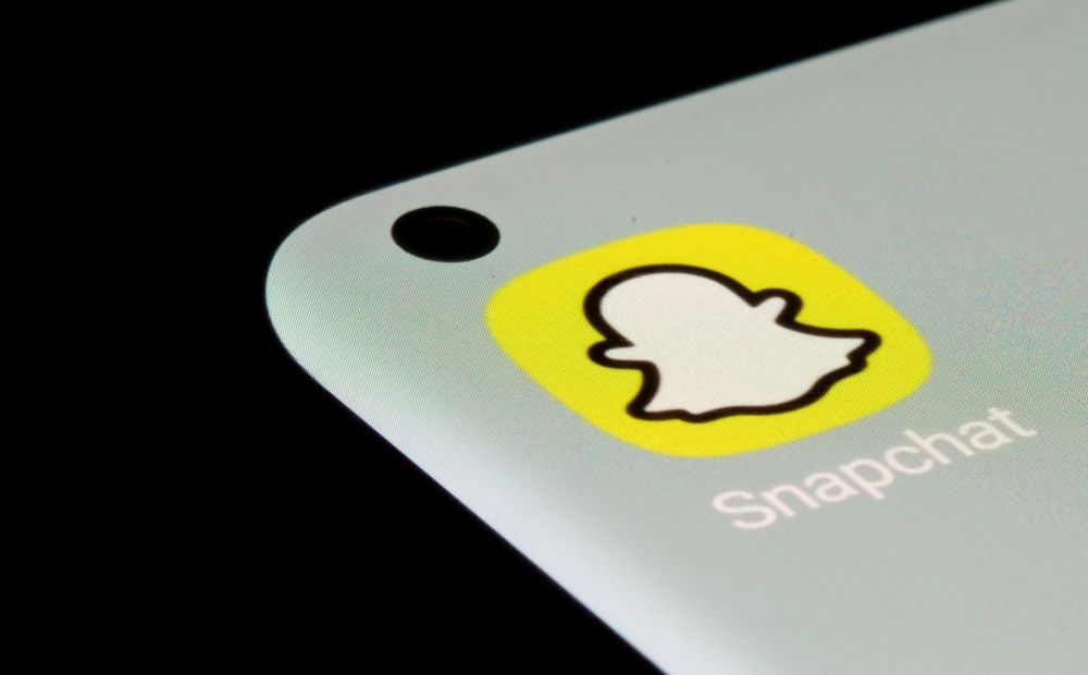 "سناب شات" يسمح للمستخدمين بحفظ المحادثات لمدة أسبوع