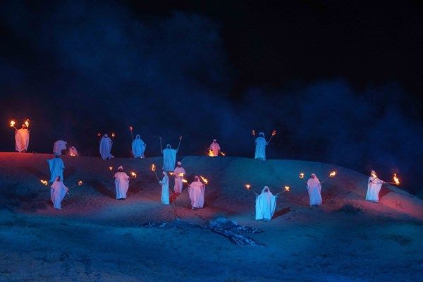 مهرجان الشارقة للمسرح الصحراوي.. المسرح ينبض في قلب الصحراء