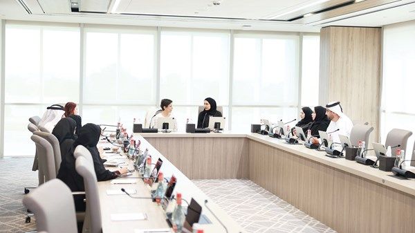 «الوطني» يطلع مسؤولة أممية على نهج الإمارات في تمكين المرأة