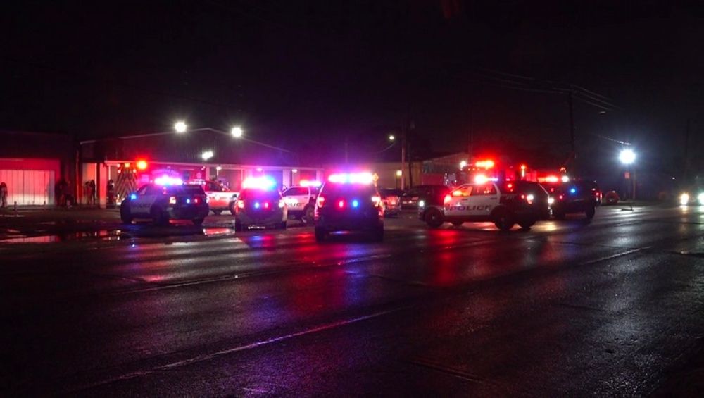 شهود: مقنع بملابس سوداء مرتكب إطلاق النار في هيوستن الأمريكية